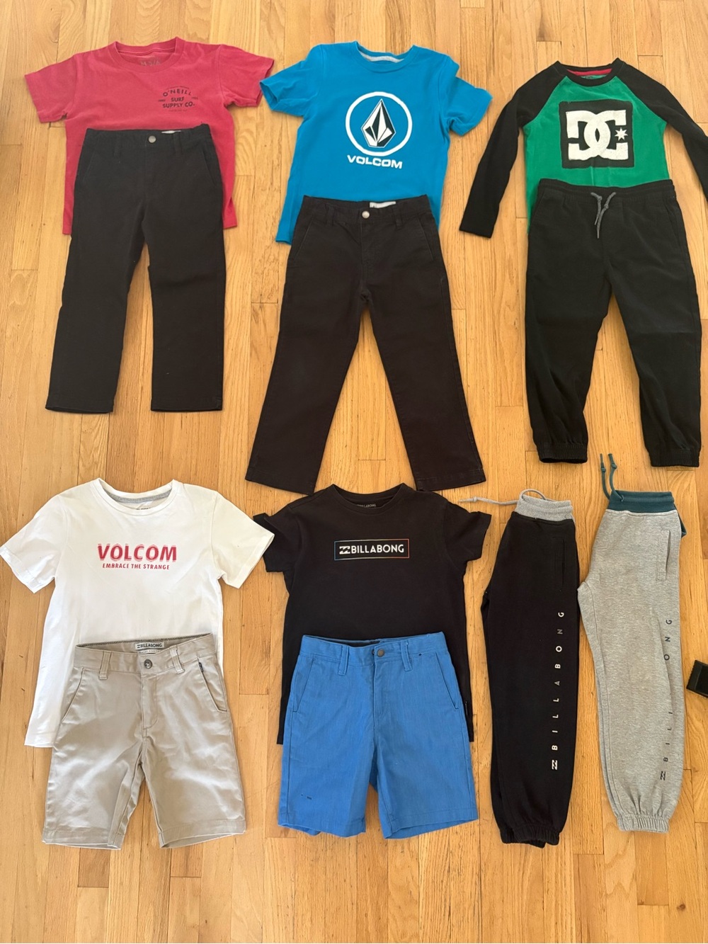 Little Boys Sz 5 back to school skate & surf lot. 10+ outfits. Volcom Billabong
